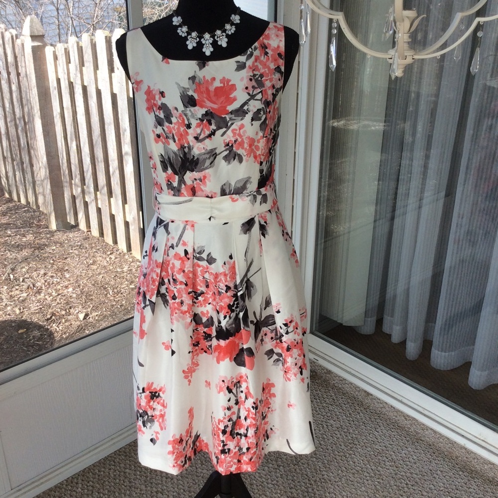 Jessica Howard Dress